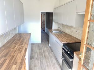 Photo 6- click for photo gallery